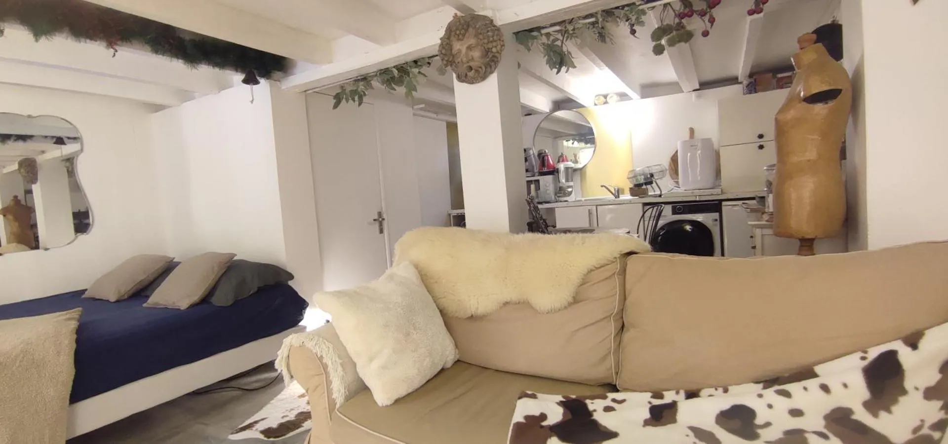 Paris Authentic House 2 Maisons 1 Studio Ideale Pour Groupes, Capacite 30 Personnes