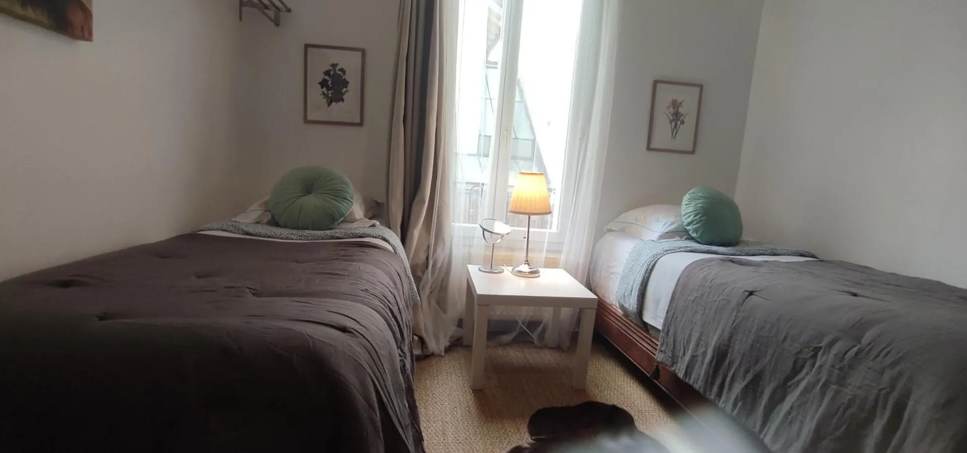 Paris Authentic House 2 Maisons 1 Studio Ideale Pour Groupes, Capacite 30 Personnes 0*,  Franciaország