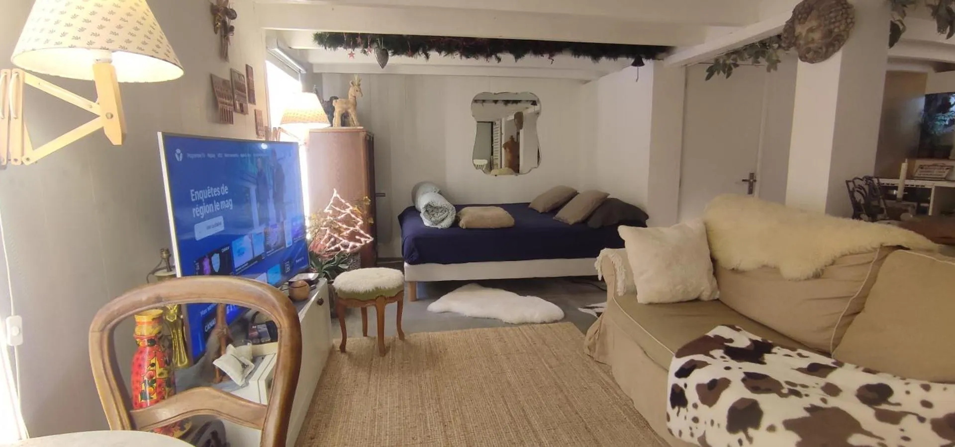 Paris Authentic House 2 Maisons 1 Studio Ideale Pour Groupes, Capacite 30 Personnes Holiday home