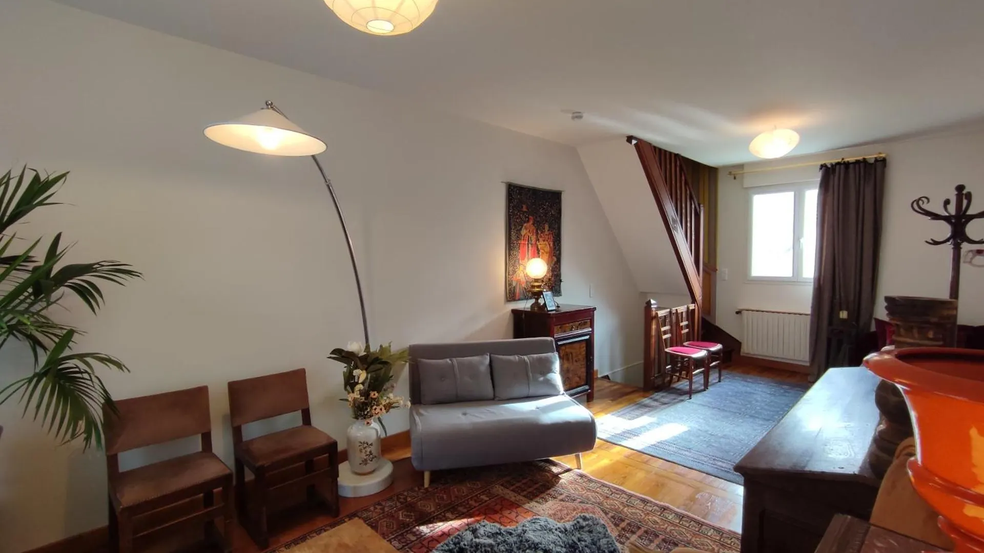 Holiday home Paris Authentic House 2 Maisons 1 Studio Ideale Pour Groupes, Capacite 30 Personnes