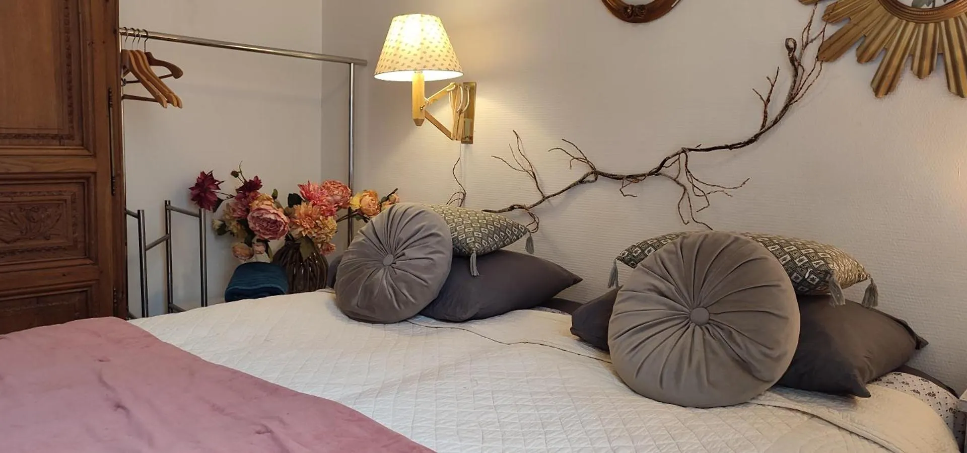 Holiday home Paris Authentic House 2 Maisons 1 Studio Ideale Pour Groupes, Capacite 30 Personnes